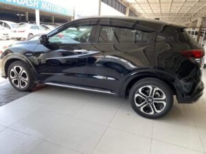 Honda Vezel 2018 Available for sale in Peshawar