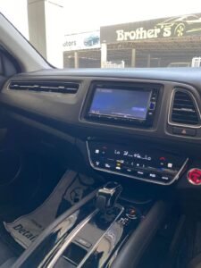 Honda Vezel 2018 Available for sale in Peshawar